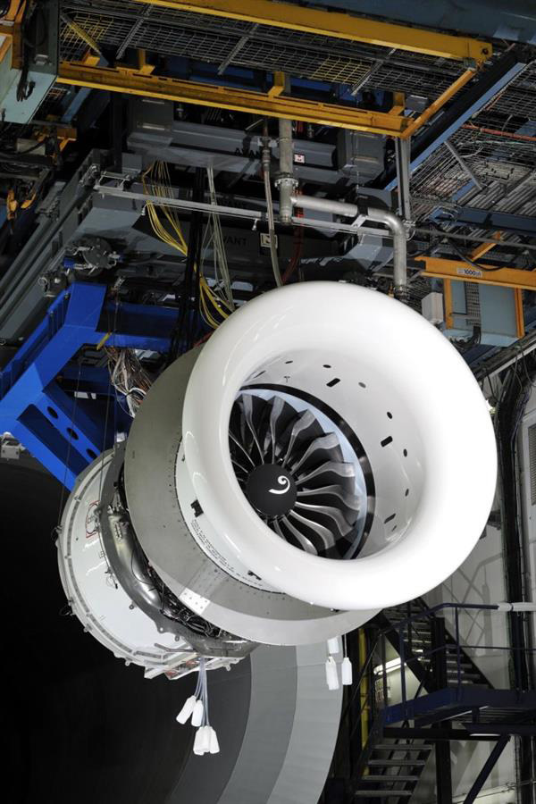 帶3D打印發動機部件的波音737MAX客機成功試飛