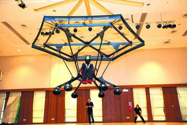 新加坡大學生借助3D打印開發出單人飛行器