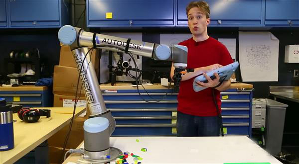 Autodesk 最新的3D打印機械臂可以打印不銹鋼