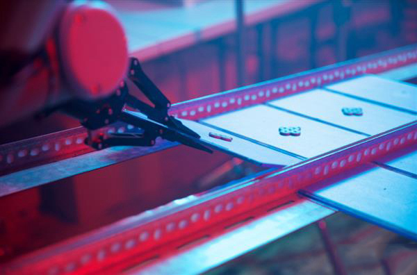 Voodoo的新自動化3D打印工廠：9臺3D打印機加一個機械臂