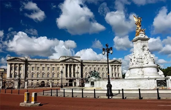 2019暑假英國帝國理工大學編程研學營，在世界名校學習專屬前沿編程課程！