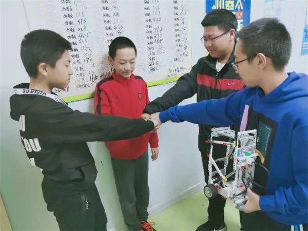 2019 RoboRAVE國際教育機器人大會亞洲分會童程童美專場即將拉開帷幕！